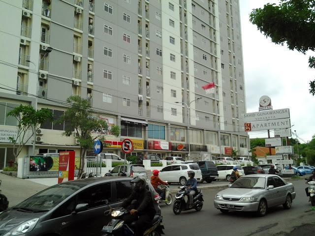 Hotel Gunawangsa Manyar Surabaya Esterno foto